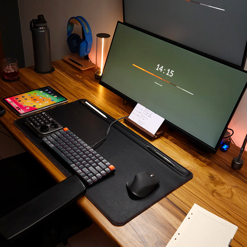 Desk Pad Singular de Couro com Suporte Exclusive preto neua desk mat orbitkey no brasil